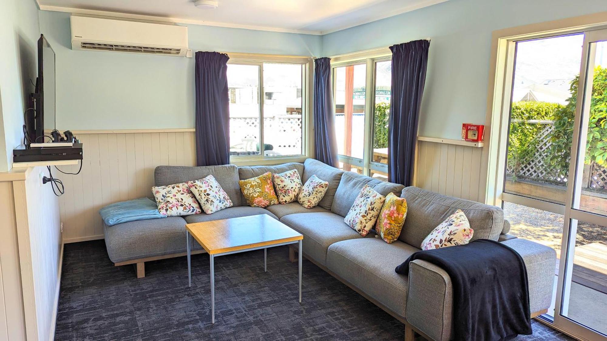 Adventure Wanaka Hostel Dış mekan fotoğraf